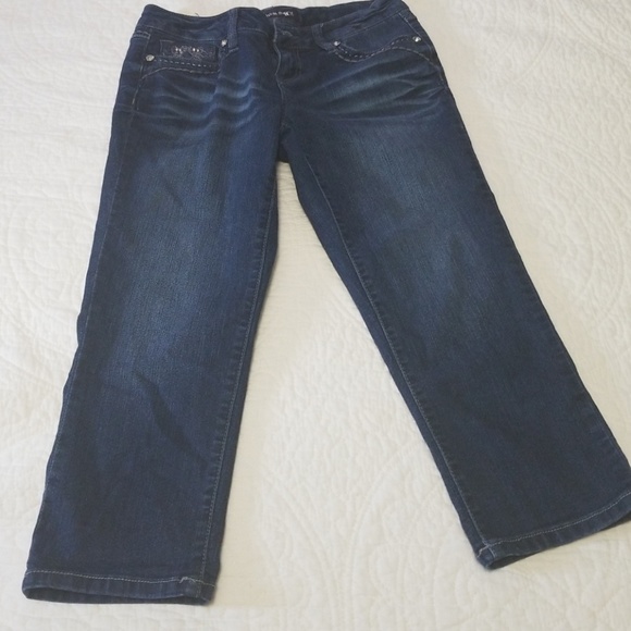 Capris - Picture 2 of 2